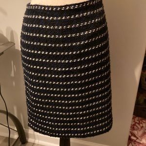 Womens A-line Tweed skirt. Slightly used, like new! Super cute!
